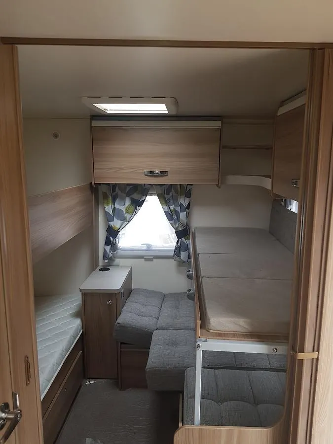 فندق إيلاتفي  New English Luxury Caravan On The Sea إسرائيل
